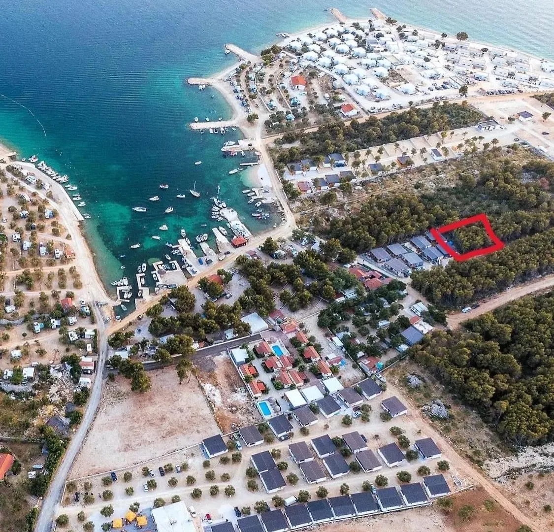Serenity House, Cozy Familly Place, Free Parking, Seaside, In Dalmacia, Drage, Kamp Maslina