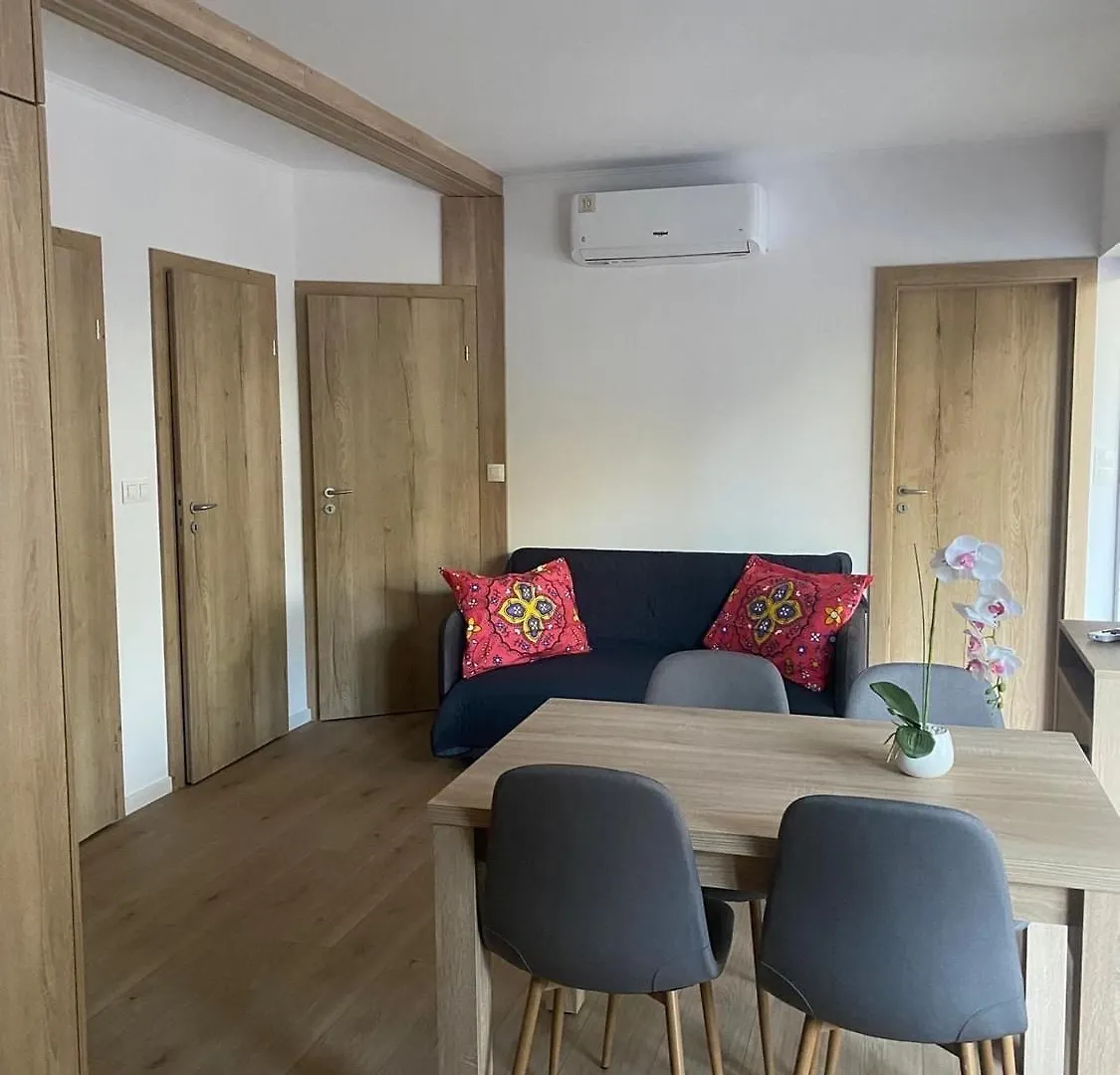 Serenity House, Cozy Familly Place, Free Parking, Seaside, In Dalmacia, Drage, Kamp Maslina 0*, ドラゲ クロアチア